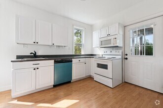 Building Photo - 530 Stanton St