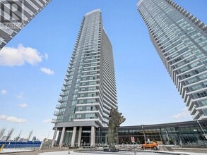 Building Photo - 117-117 McMahon Dr