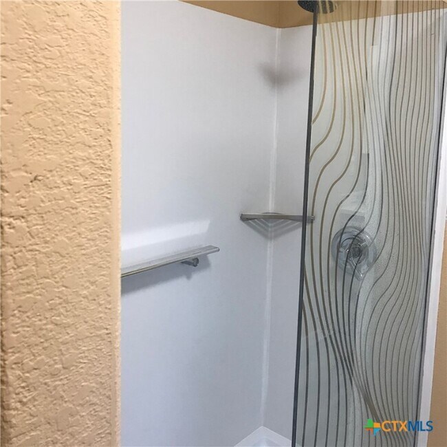 Foto del edificio - 4841 TX-35