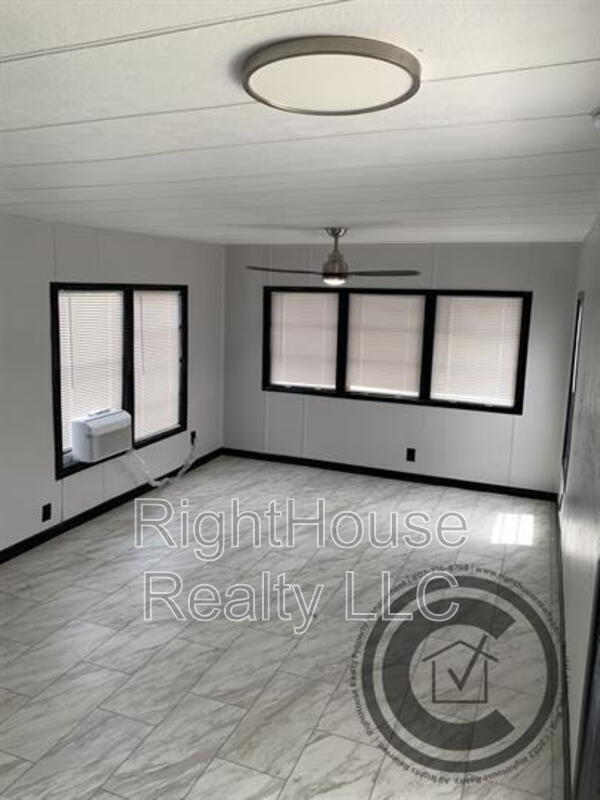 Foto del edificio - 2854 Lake Alfred Rd