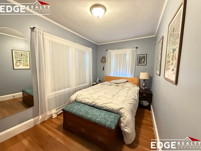 Foto del edificio - 14 Lyons Ct