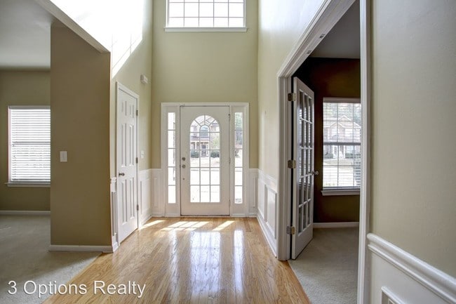 Building Photo - 419 Farmwood Way