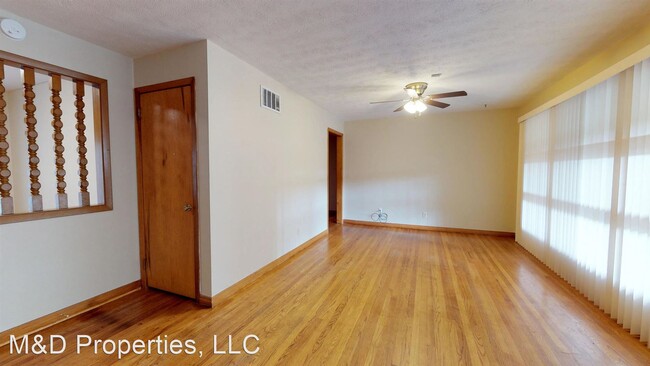 Building Photo - 3 br, 1.5 bath House - 2206 Van Buren St.
