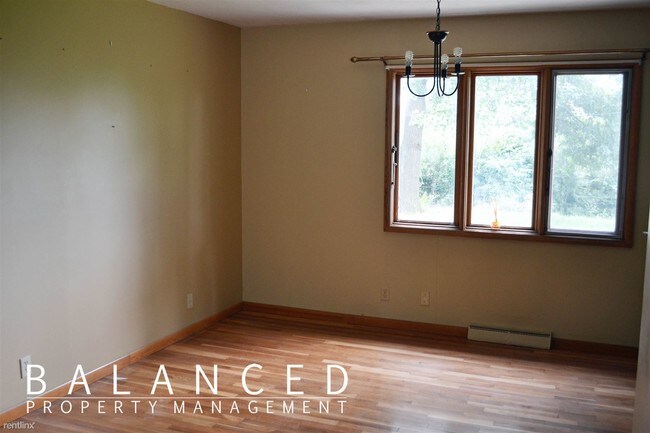Building Photo - 2 br, 1 bath House - 1543 SW Glendale Dr