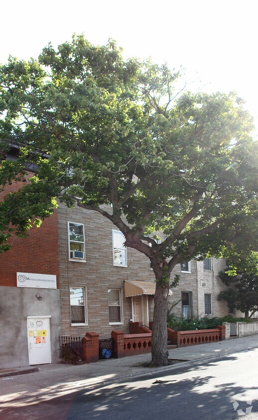 Building Photo - 249 23rd St