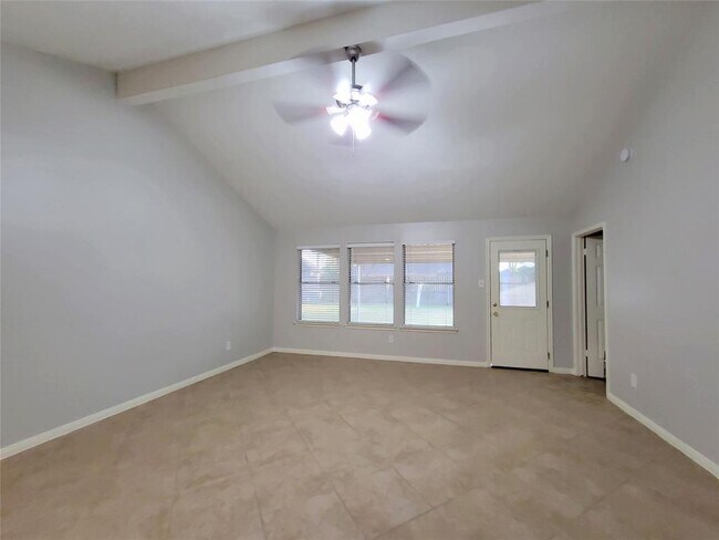 Building Photo - 9019 Autumnsong Dr