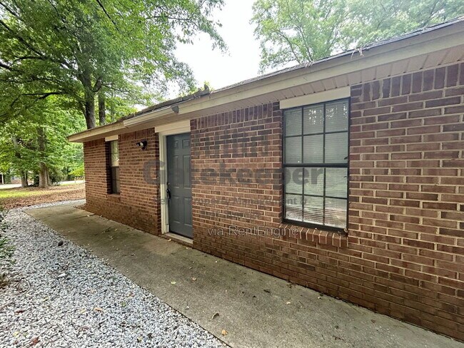 Foto del edificio - 115 Meadowbrook Ct