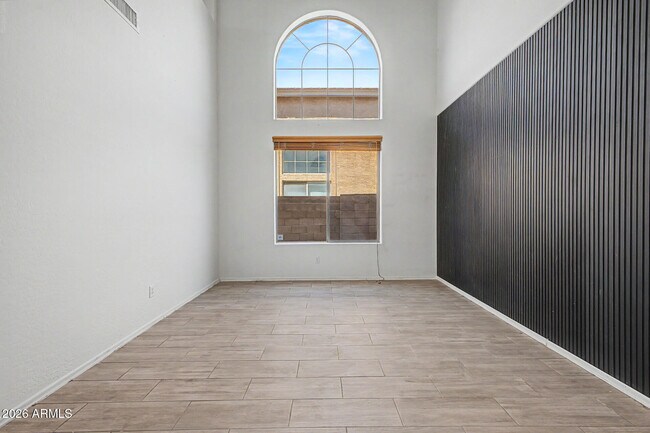 Foto del edificio - 3119 W Pleasant Ln