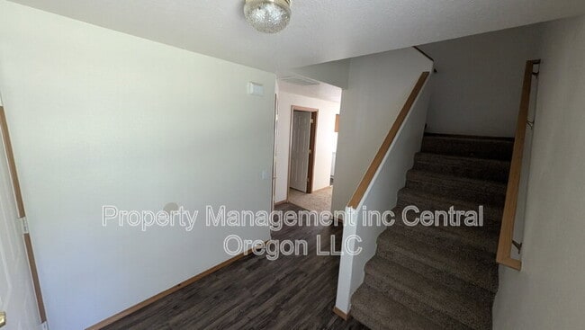 Building Photo - 2110 Baines Blvd