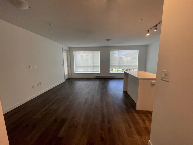 Building Photo - 16633-16624 412