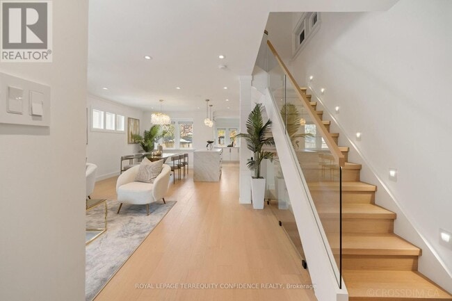 Building Photo - 68 Cranbrooke Ave