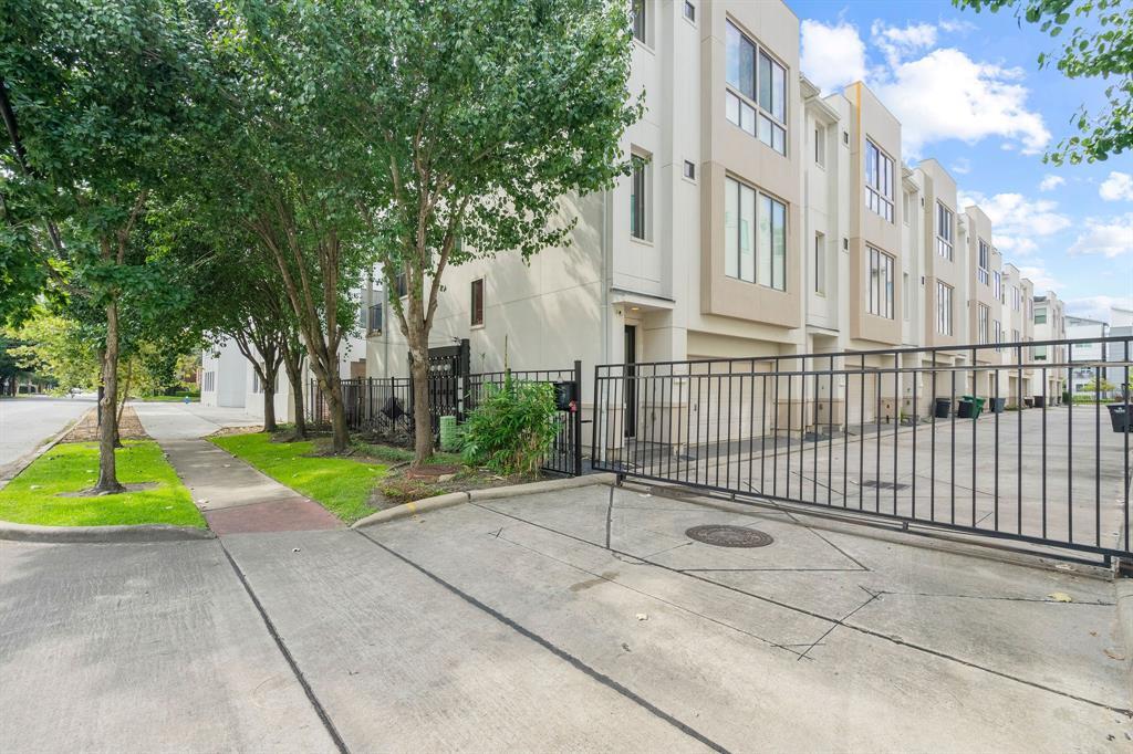 2706 Leeland St, Houston, TX 77003 House Rental in Houston, TX