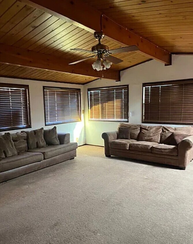 Foto del edificio - 711agnes dr