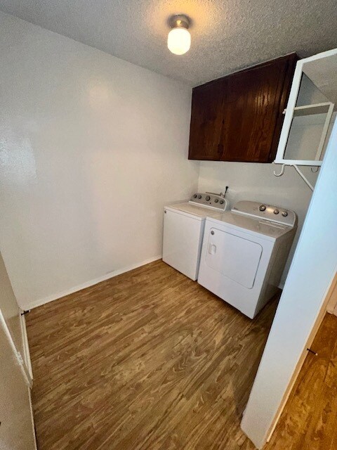 Laundry area - 617 Jefferson St E