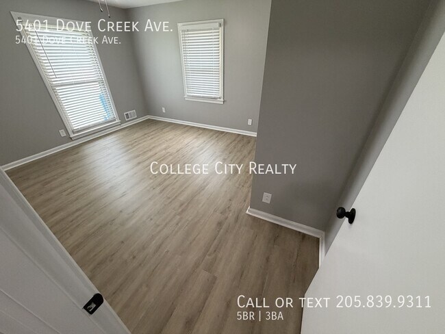 Building Photo - 5401 Dove Creek Ave