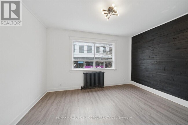 Building Photo - 1578A QUEEN STREET E