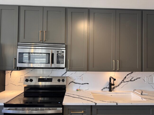 Foto del edificio - 30 E Huron St