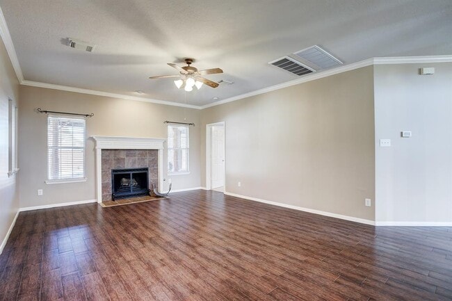 Foto del edificio - 3411 Bay Breeze Dr