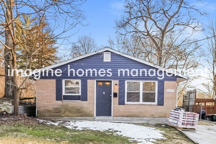 Primary Photo - Available in September! Pet Friendly, 3 be...
