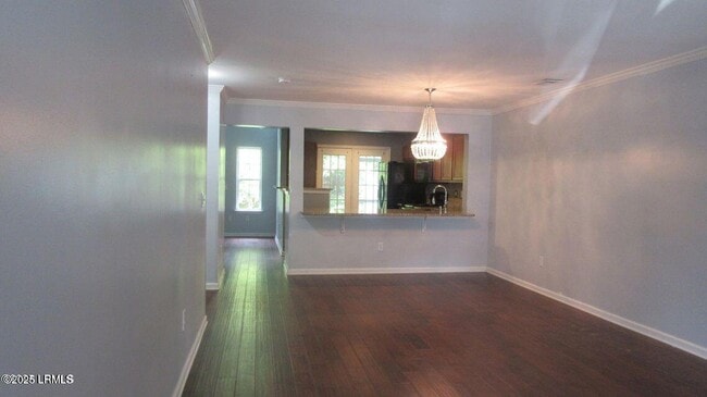 Building Photo - 409 Dante Cir