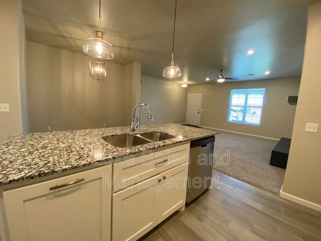 Foto del edificio - 101 N Shannon Way