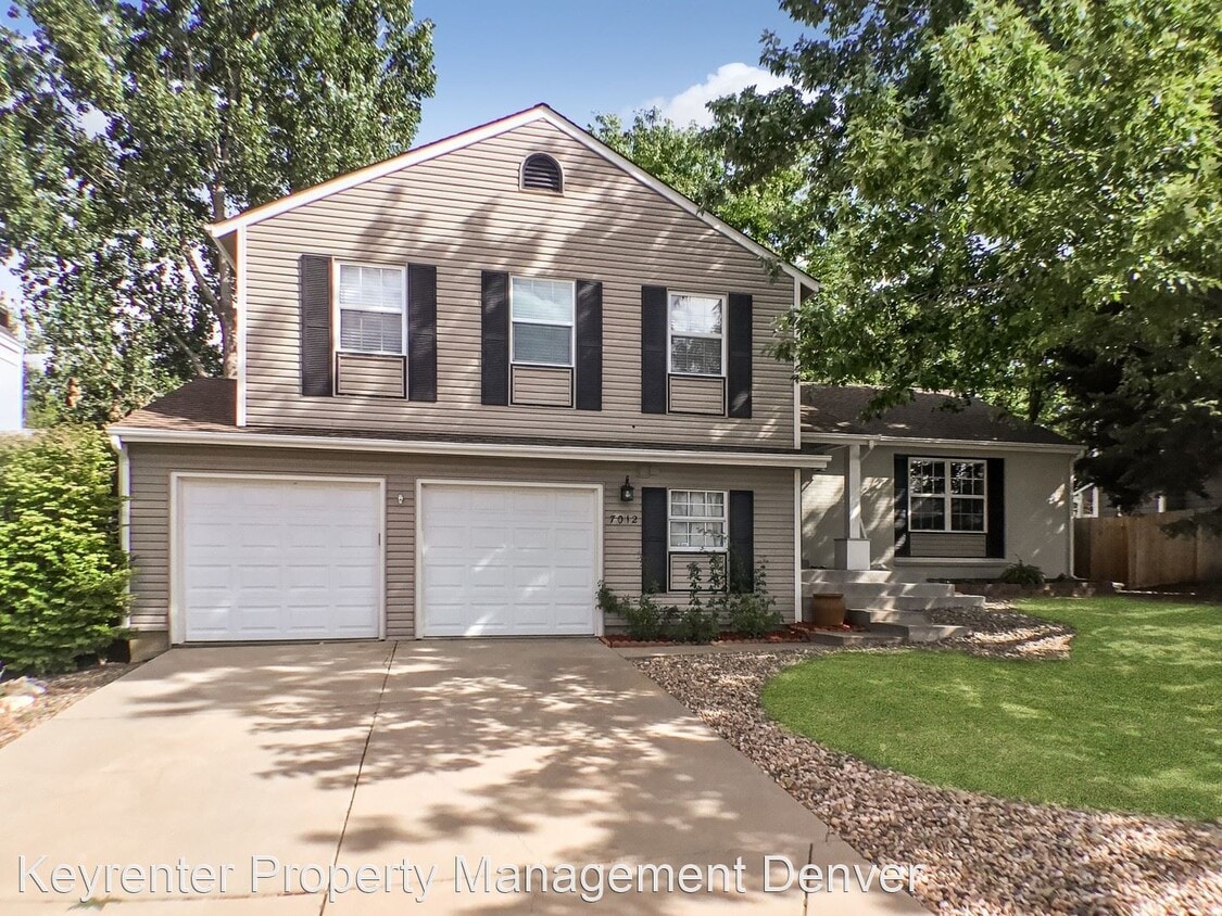 4 br, 2.5 bath House 7012 S Eudora St House Rental in Centennial