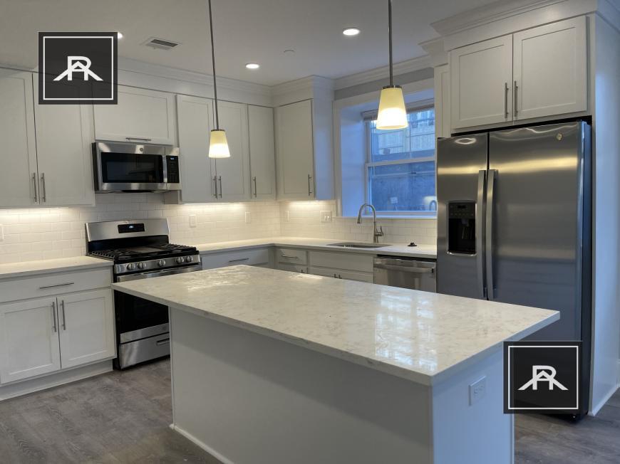 Foto principal - 4 bedroom in Brighton MA 02135