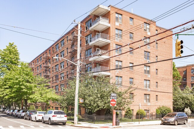 Building Photo - 145 Lincoln Ave