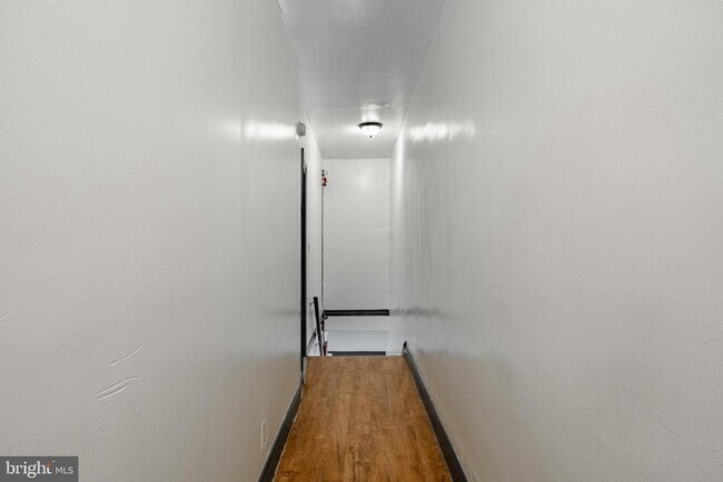 Foto del edificio - 5323 Angora Terrace