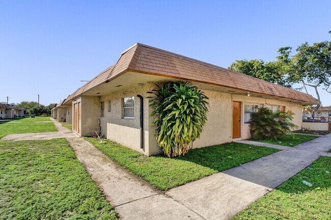 Foto del edificio - 5312 NW 24th St