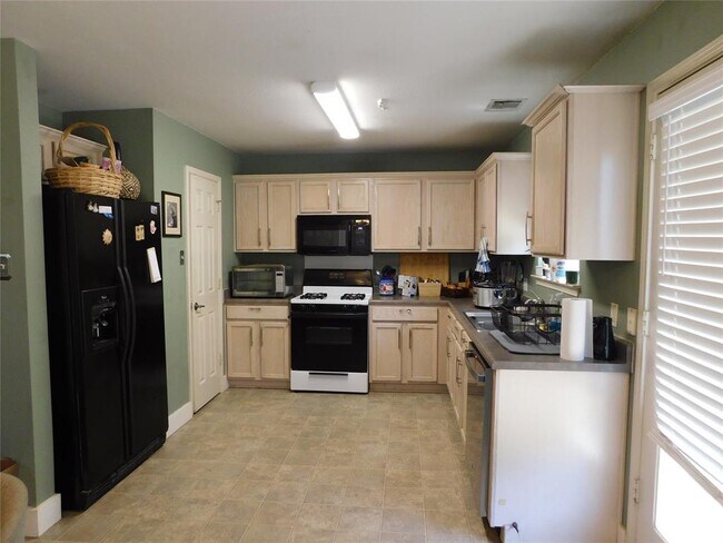 Building Photo - 3216 Port Anne Way