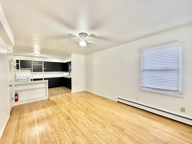 Building Photo - 290 Orchard Dr