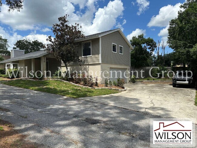 Building Photo - 840 Maraval Ct