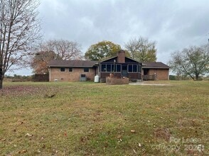 Building Photo - 228 El Bethel Rd