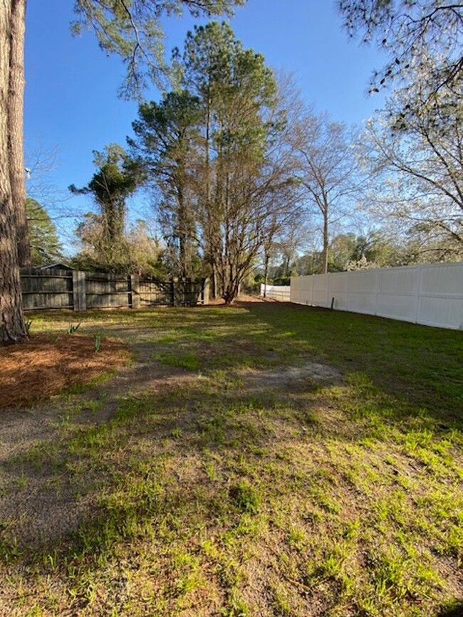 Building Photo - Single Family in LaGrange