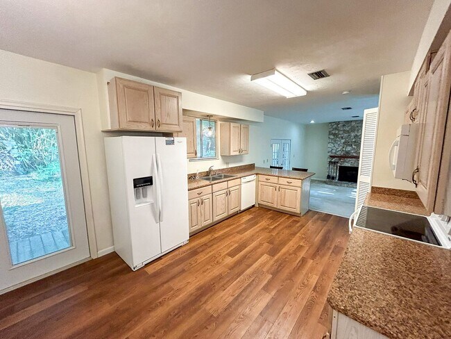 Foto del edificio - 315 NW 28 St