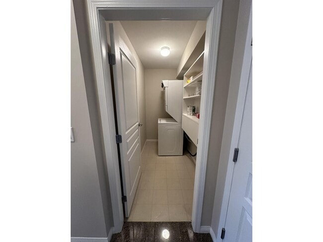 Photo du bâtiment - 15188-15122 22 Ave