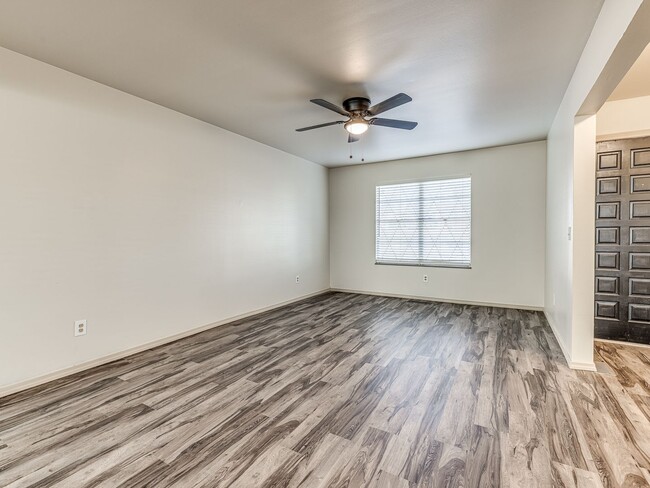 Foto del edificio - Newly Remodeled Home in OKC + 3 bedrooms