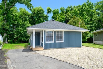 Building Photo - 18 Caribbean Ct
