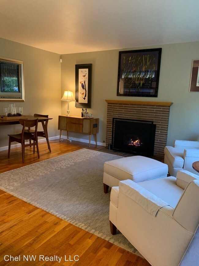 Foto del edificio - 2 br, 2 bath House - 2751 NE 96th St