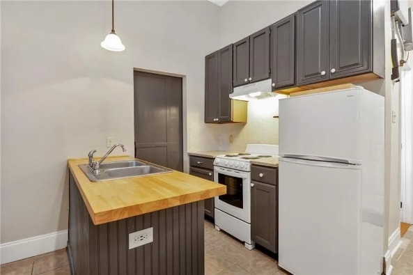 kitchen - 2758 Orleans Ave