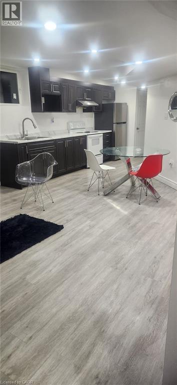 Building Photo - 916 Magdalena Ct