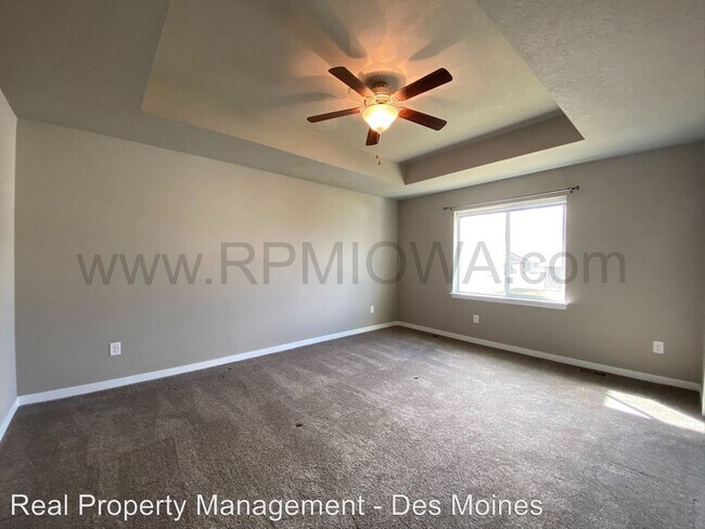 Building Photo - 3 br, 2.5 bath House - 753 NE Macey Way