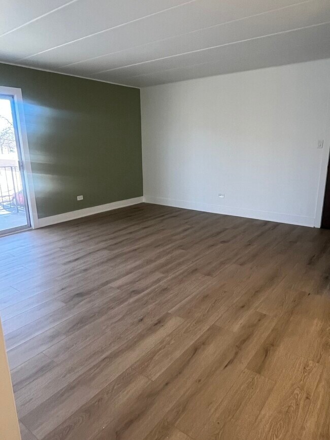 Foto del edificio - 11035 Keating Ave