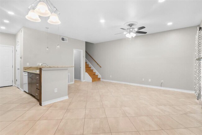 Building Photo - 7339 Regency Square Ct