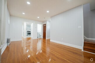 Building Photo - 377 Peck St