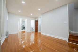Building Photo - 377 Peck St