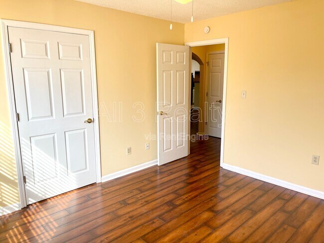 Foto del edificio - 8192 Hynds Springs Ln