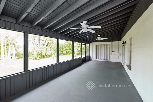 Building Photo - 5707 Carrollwood Meadows Dr