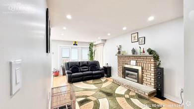 Building Photo - 1-15 Lord Simcoe Dr